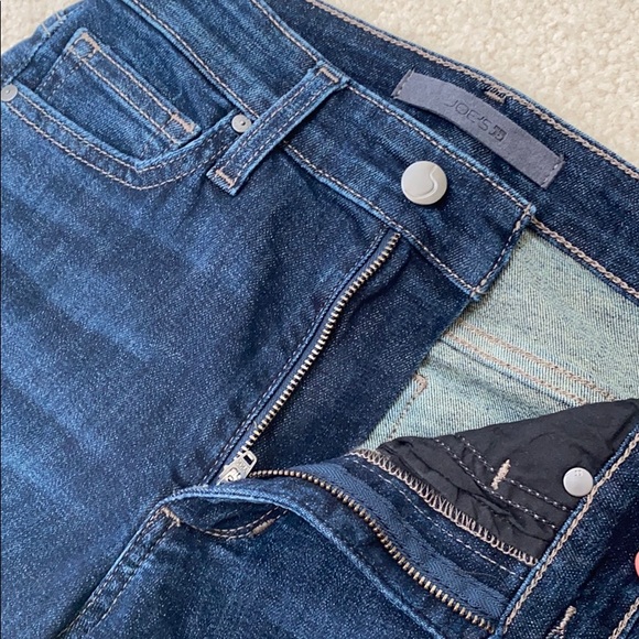 Joe’s Jeans High Rise Bootcut Crop - Picture 4 of 6